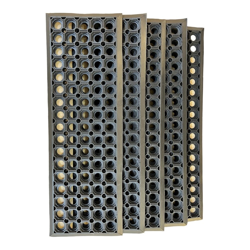 Jet-Line Treppenmatte GERLINDE 25x75cm 18mm schwarzStufenmatteJet-Line Ringmuster