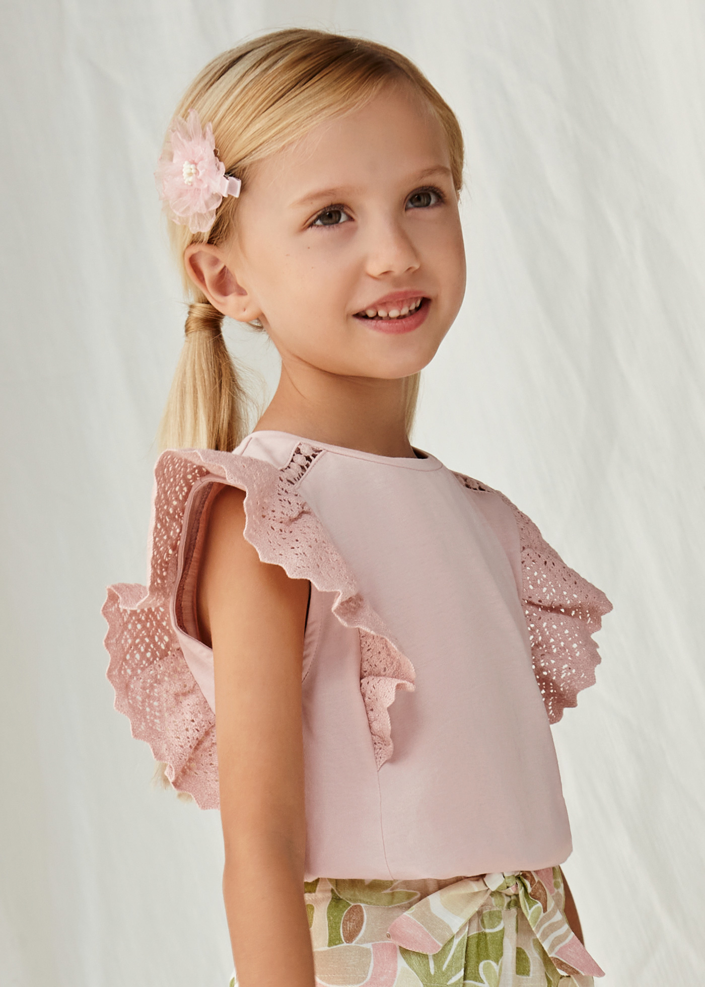 Camiseta de crochê Better Cotton para meninas