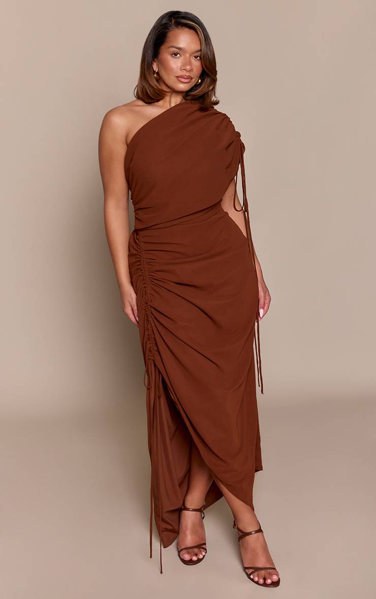 Chocolat Robe Drapée Asymétrique Shape Avec Détails