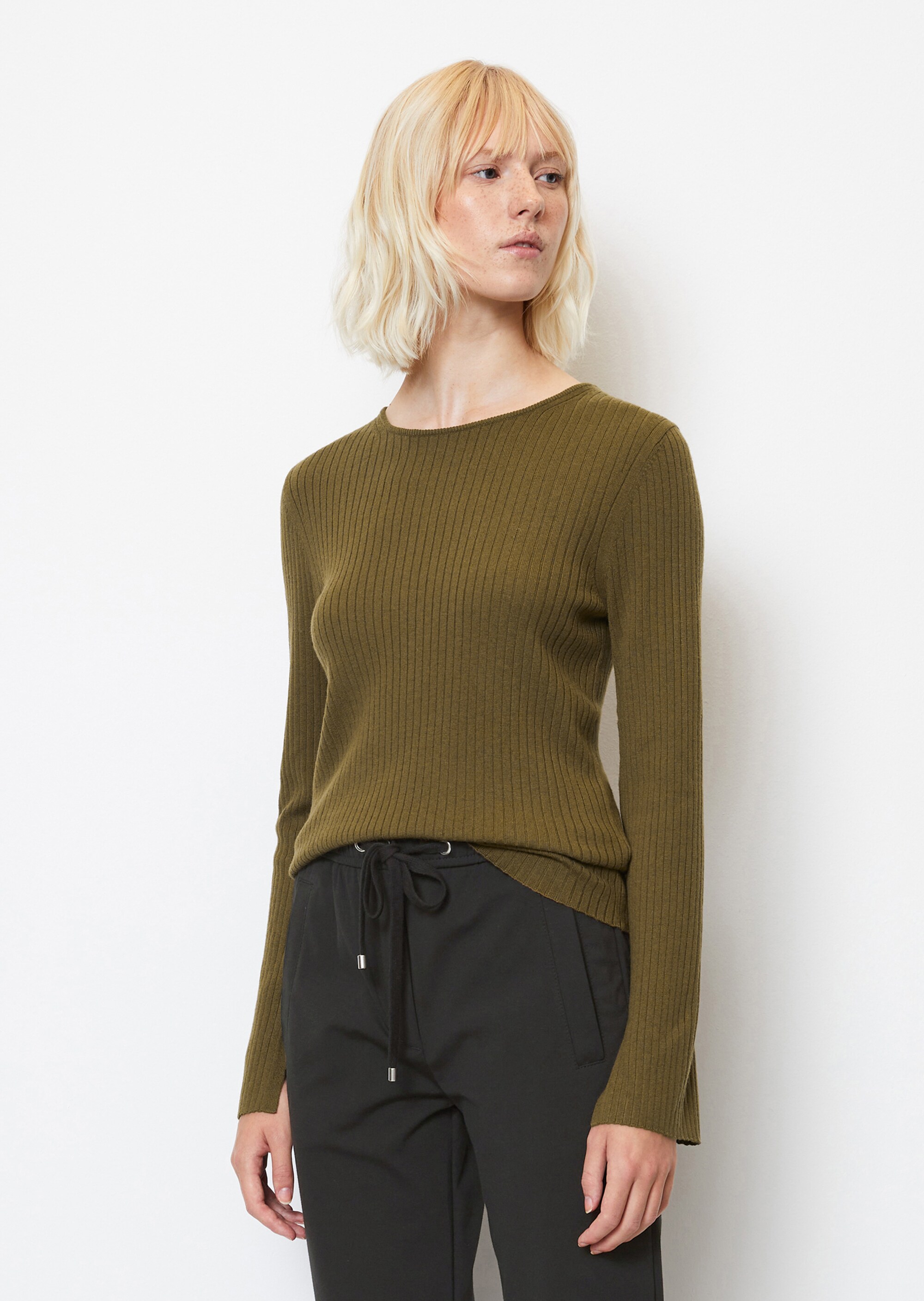 Feinstrickpullover slim aus softem Wolle-Viskose-Kaschmir-Mix