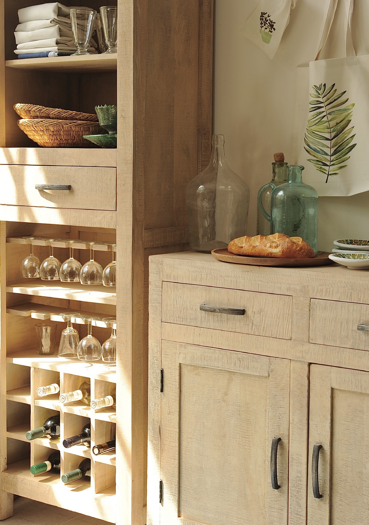 Sideboard 'Wackwolf', braun, L 40 cm, B 145 cm, H 90 cm von fischer's lagerhaus