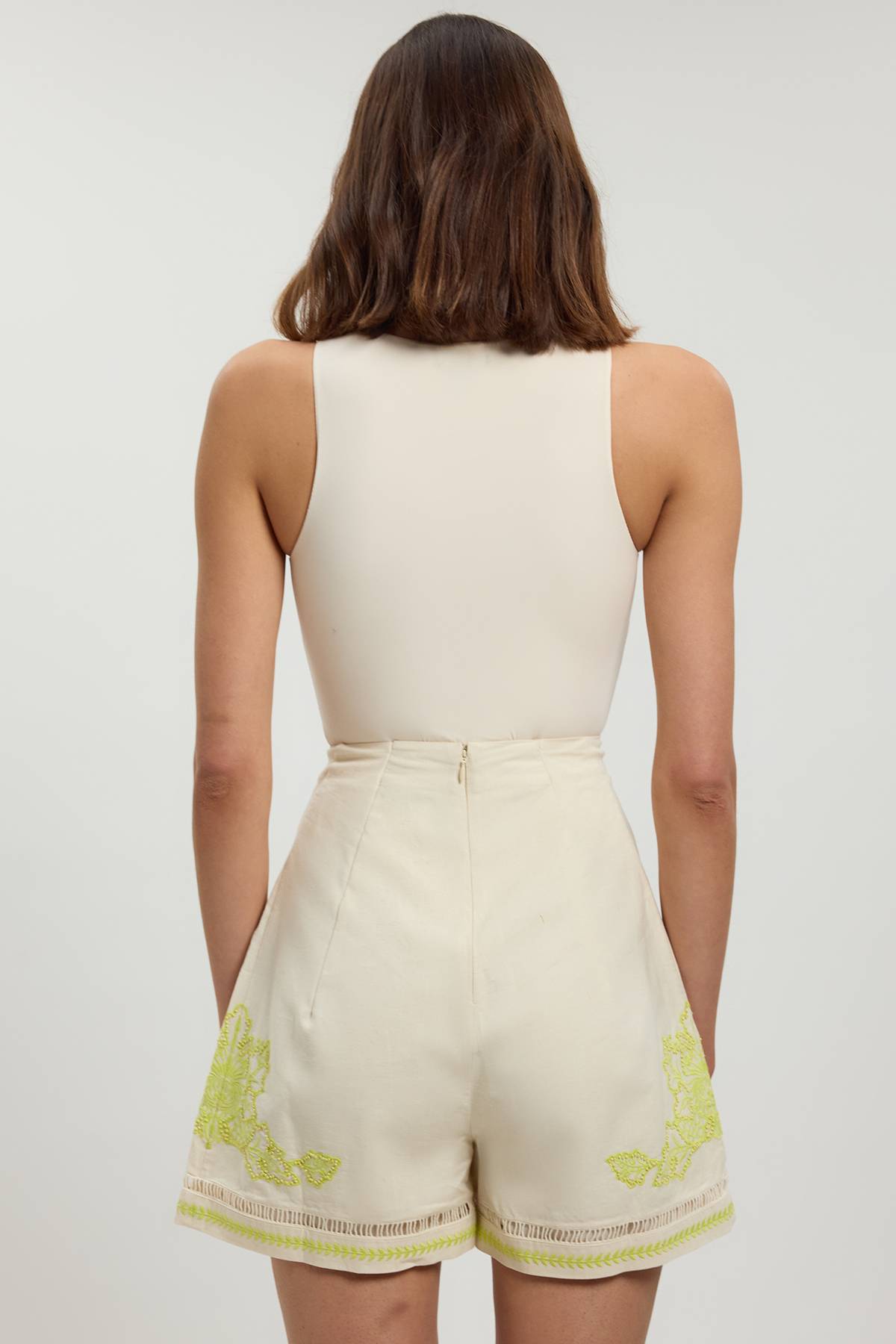 KarenMillen Ensemble Court Brodé De Perles En Mélange De Lin