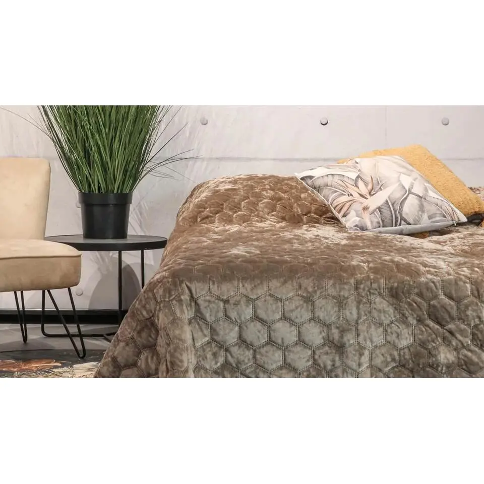 Unique Living - Bedsprei Peggy 220x220cm taupe