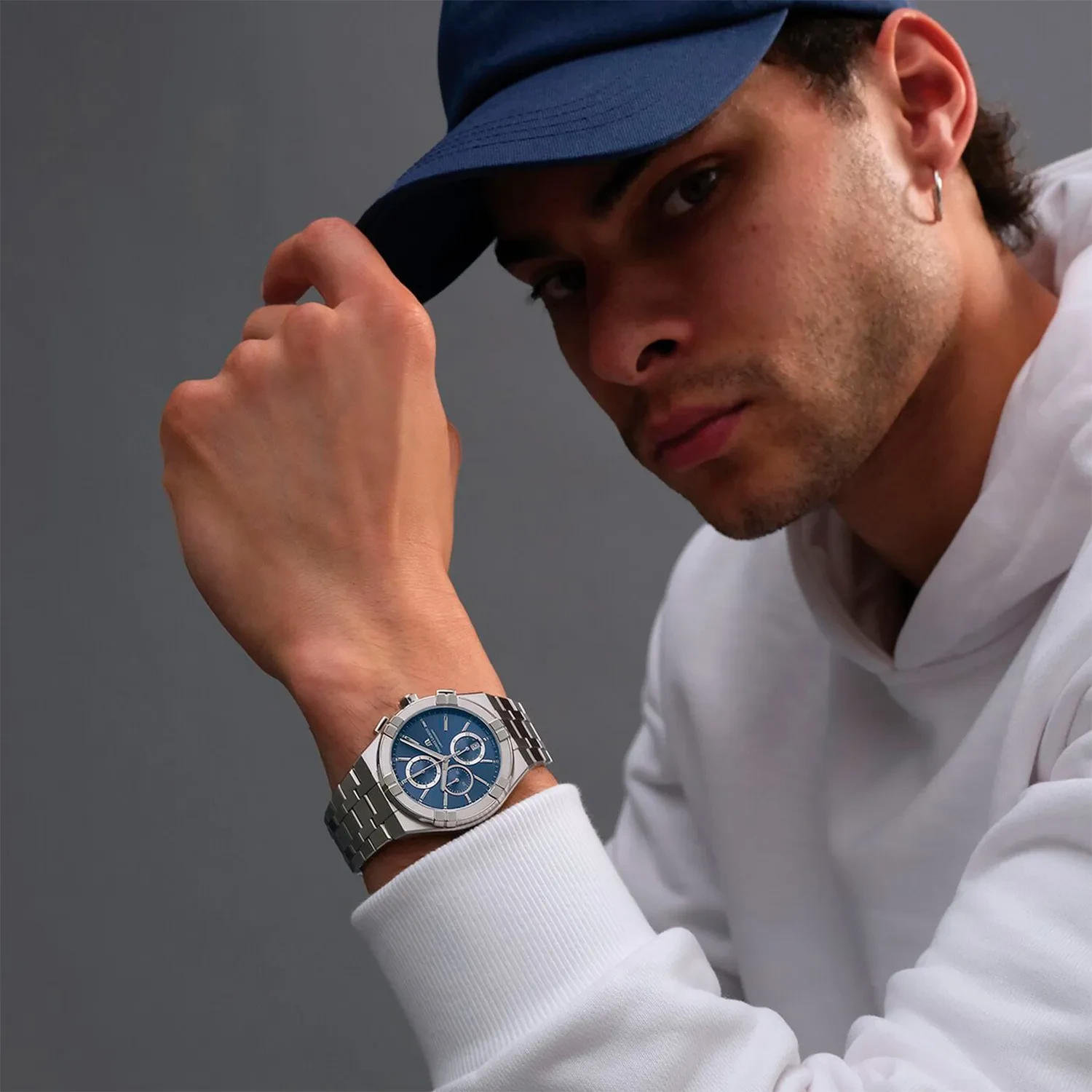 Maurice Lacroix Aikon AI1118-SS002-430-1