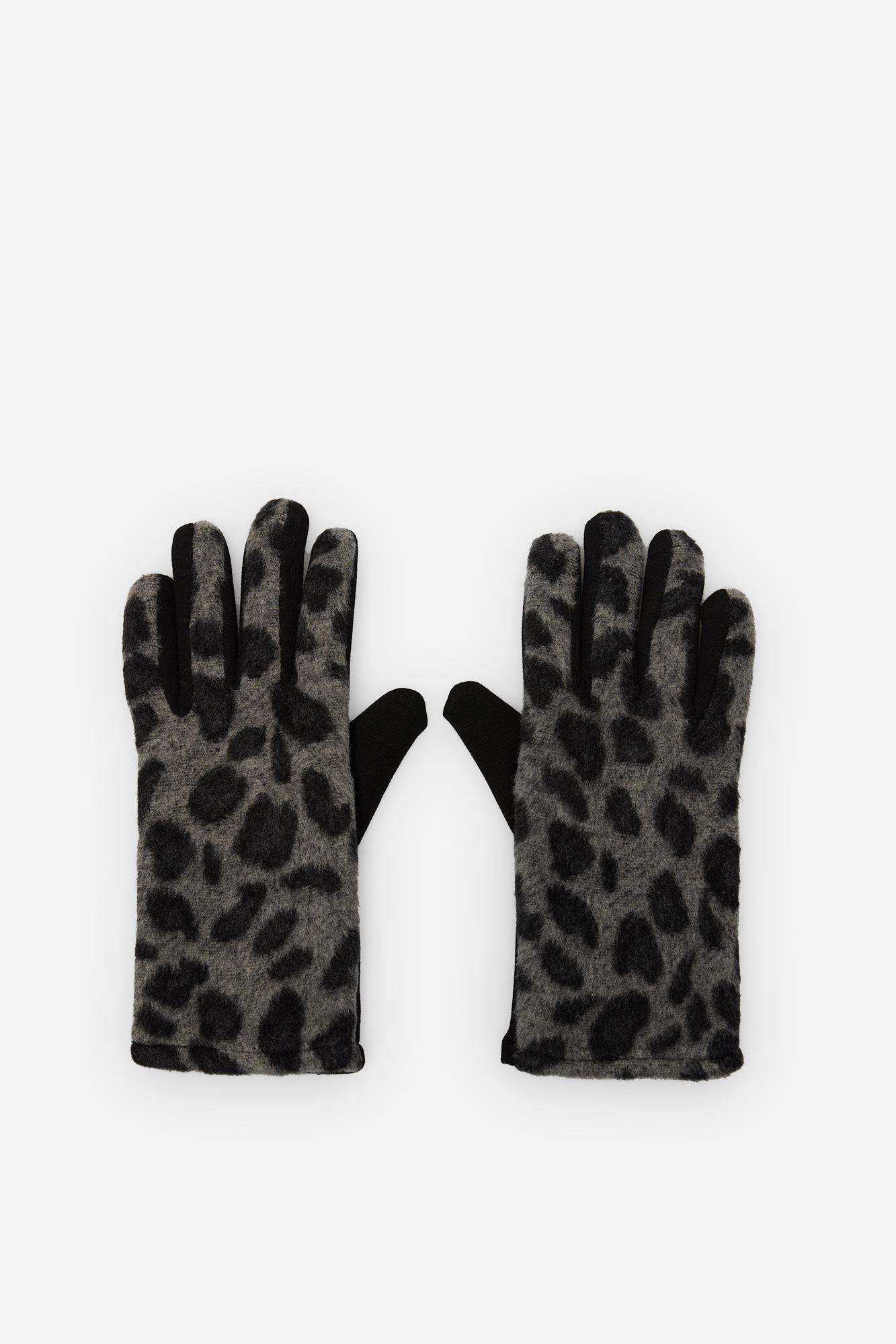 luva com estampa de leopardo