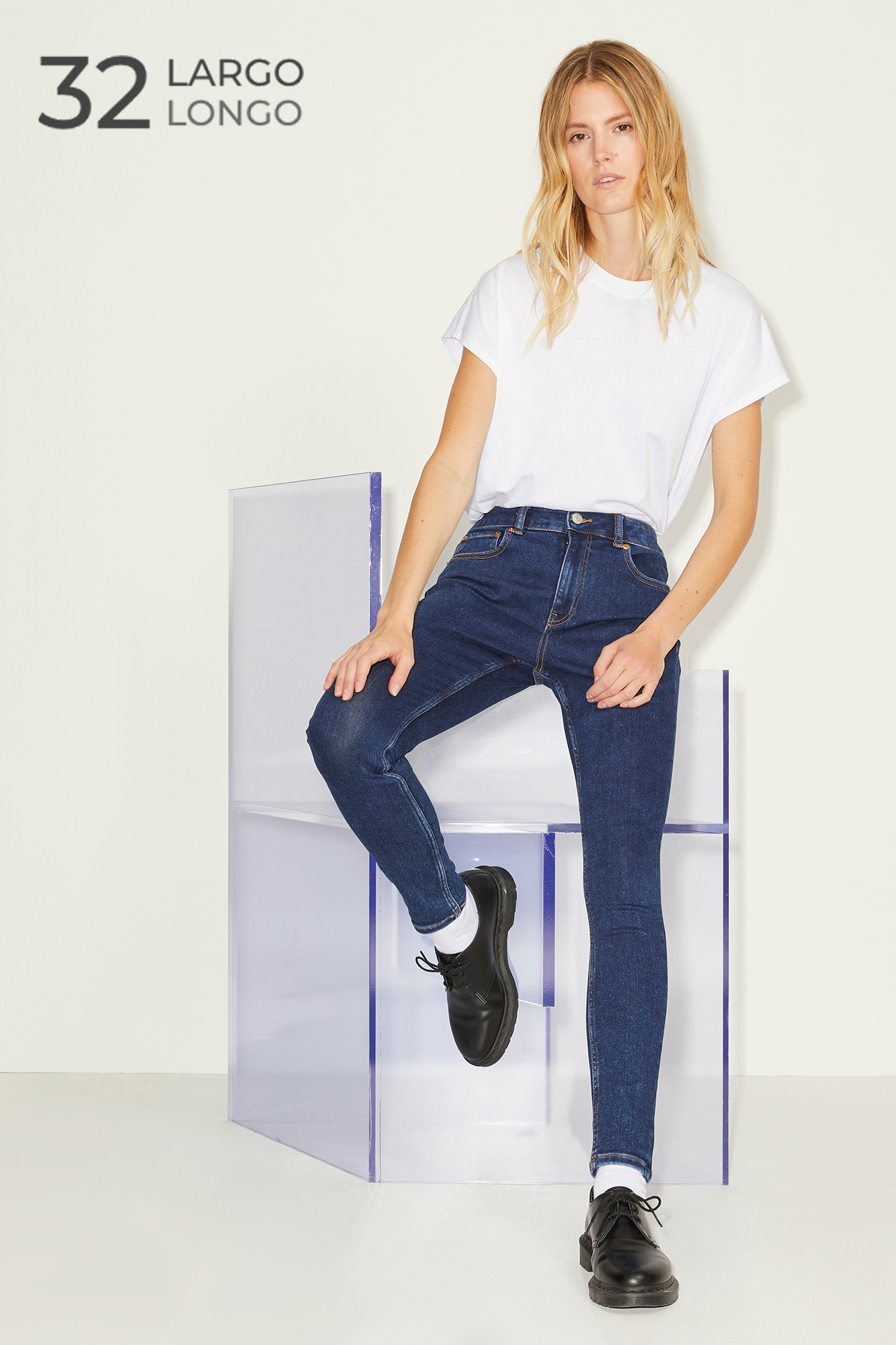 calça jeans skinny azul médio