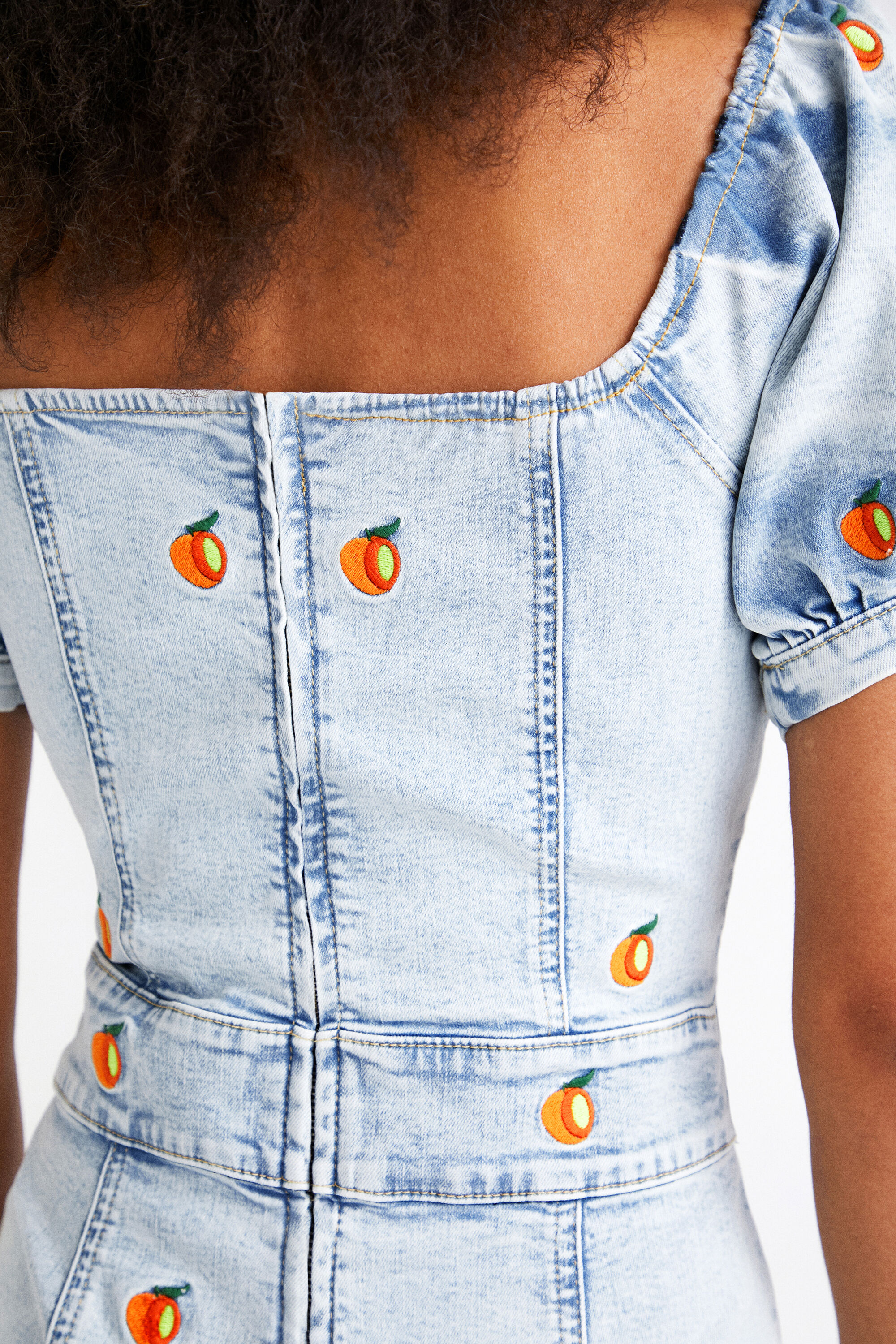 Robe courte ajustée en denim
