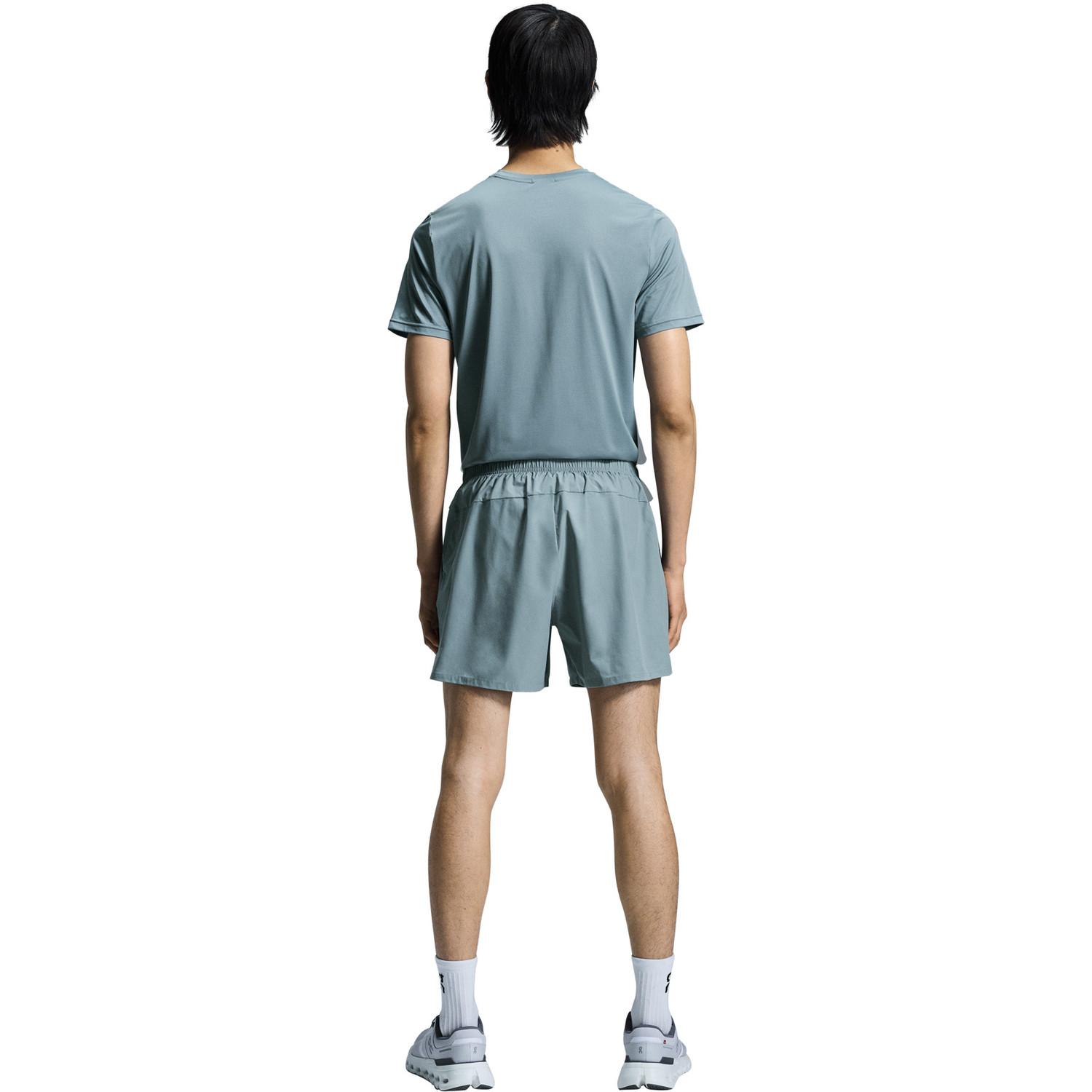 On Essential Shorts Heren