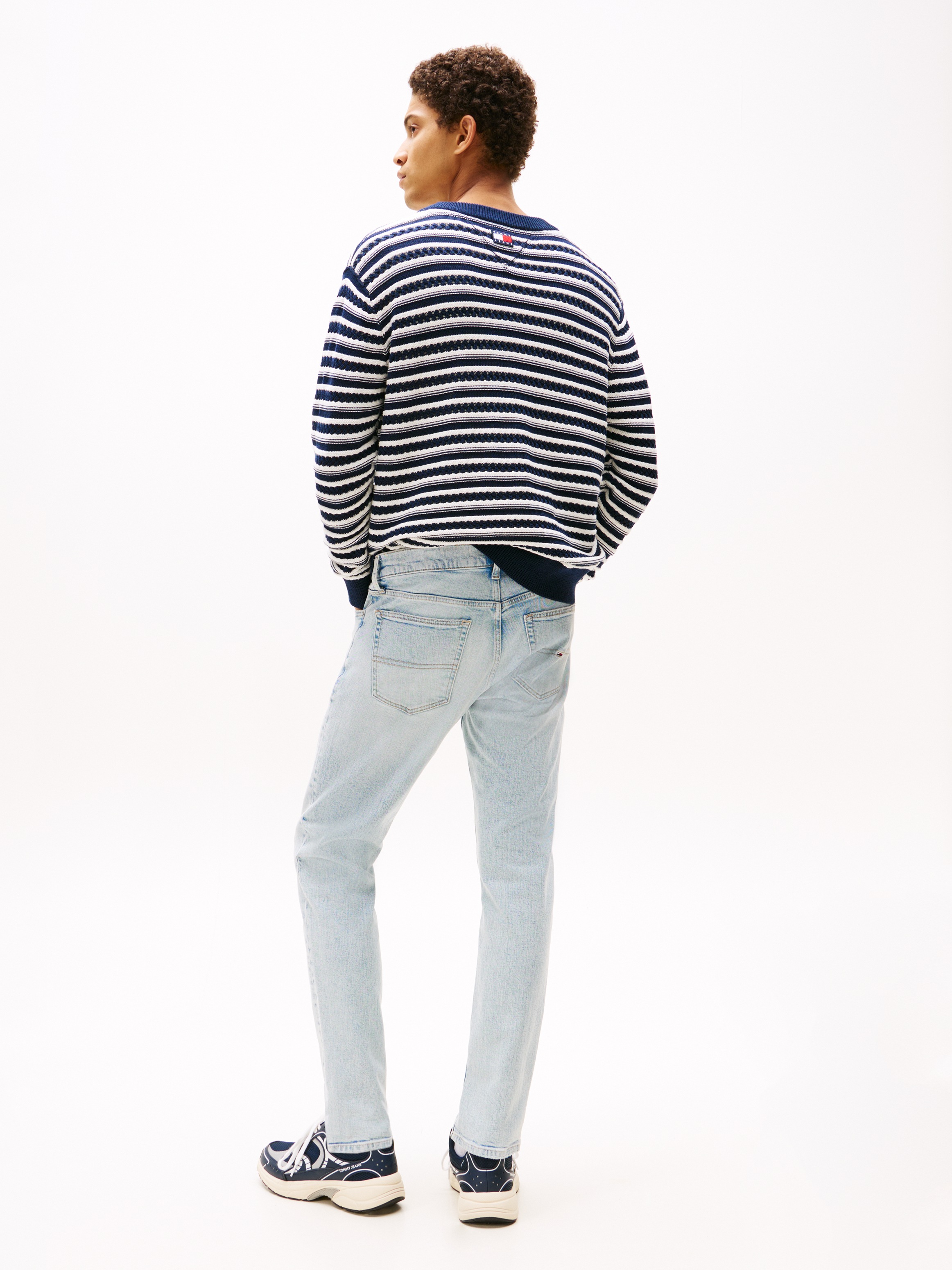 Tommy Jeans Slim-fit-Jeans »Austin Slim Tapered«, zum Knöchel hin schmaler werdende Jeans mit mittlerer Leibhöhe