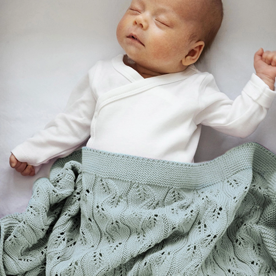 VINTER&BLOOM Strickdecke Öko Moment Sage Green