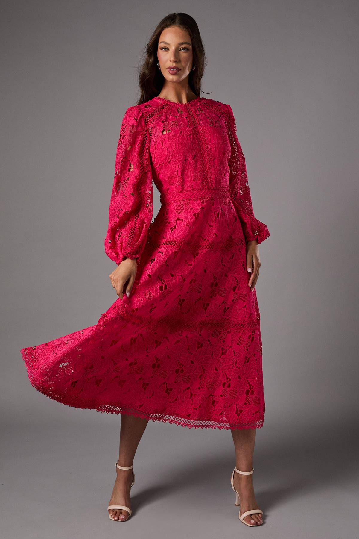 Coast Robe Longues Manches à Panneaux de Dentelle