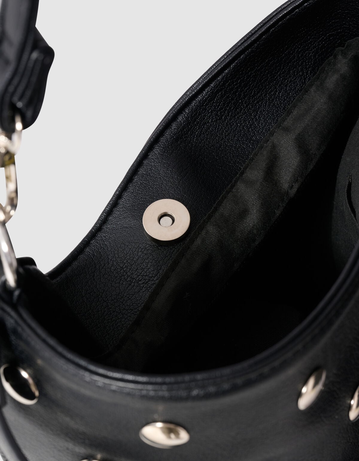 Studded Bucket Tas Zwart