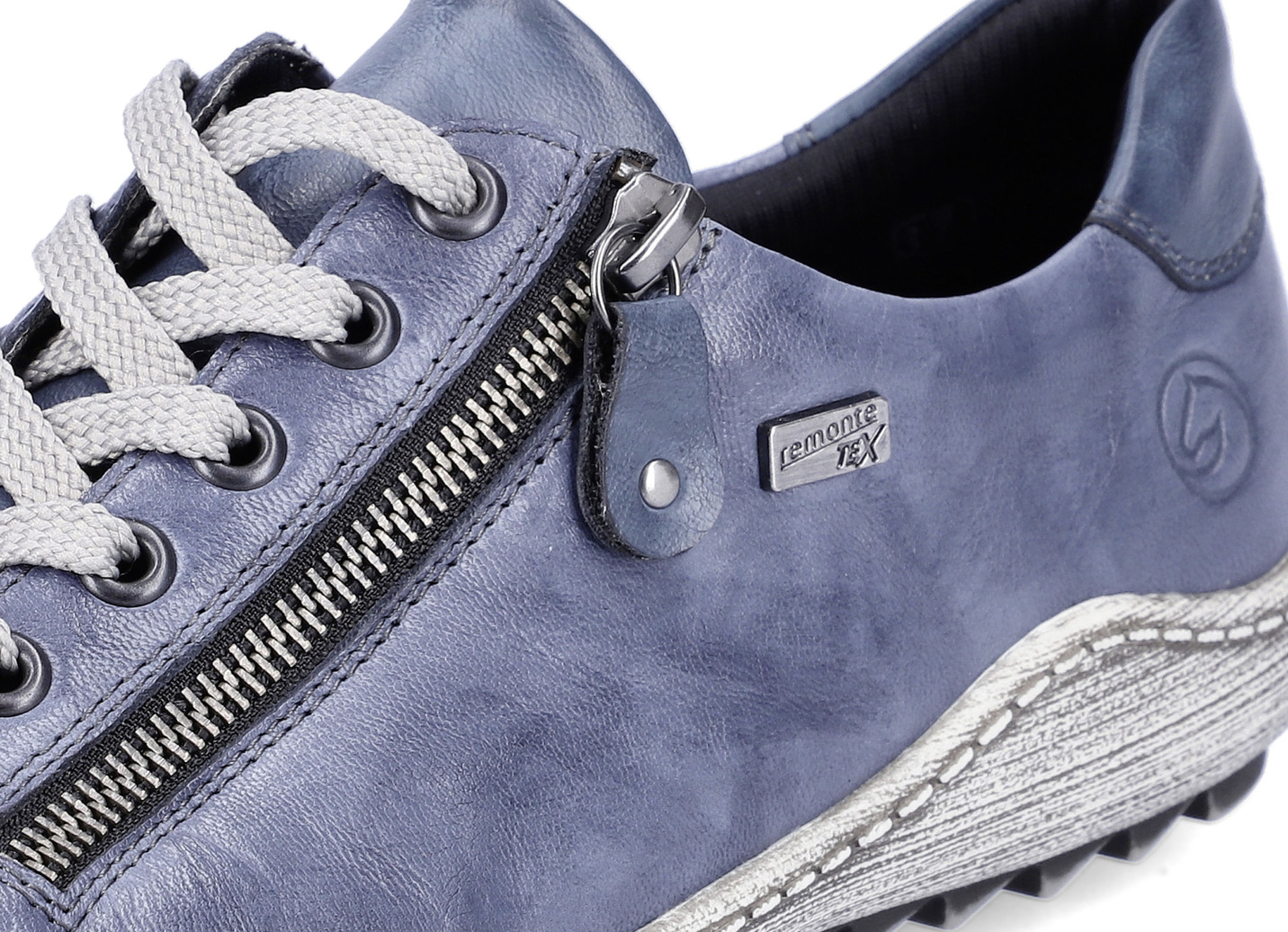 Remonte Schnür-Sneaker mit zartem Schimmer oder Knitter-Struktur