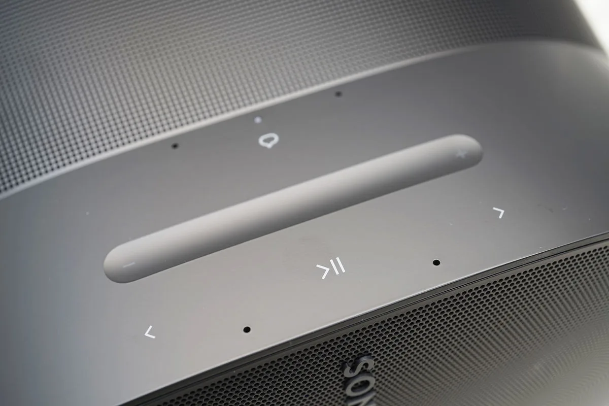 Sonos Era 300 Noir   Vogel's SWM 4131 Noir (la paire) Enceintes connectées