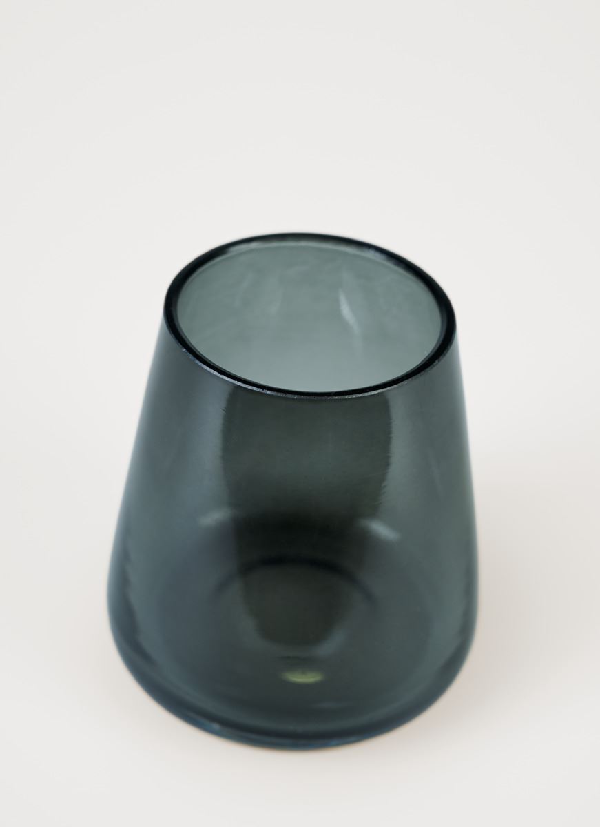 Telysholder mørk grå - 8x8x8,5 cm