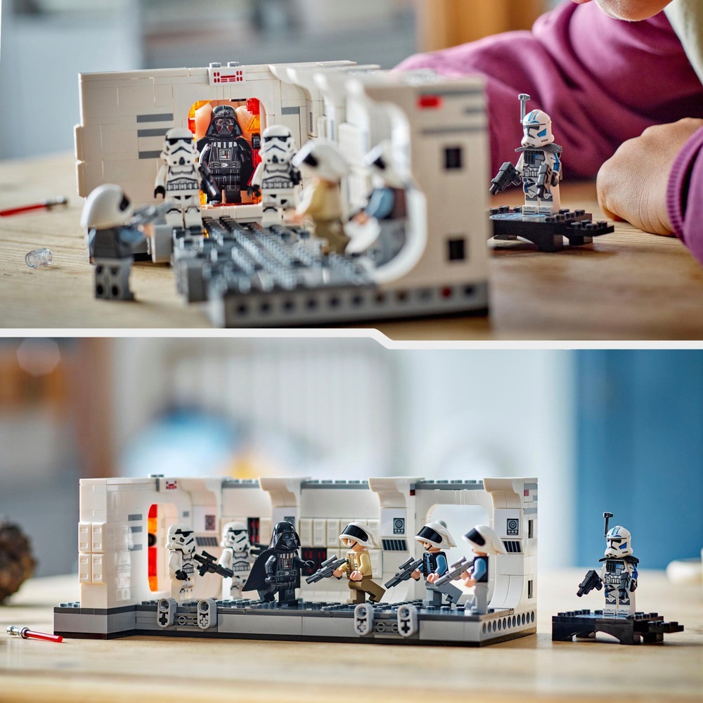 LEGO Star Wars 75387 Entering the Tantive IV Set