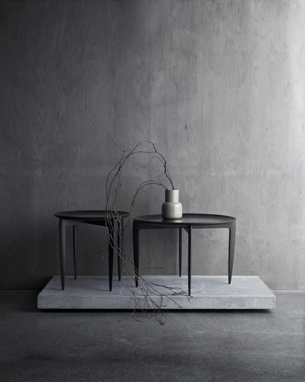 Fritz Hansen Tray salontafel 60 zwart eiken