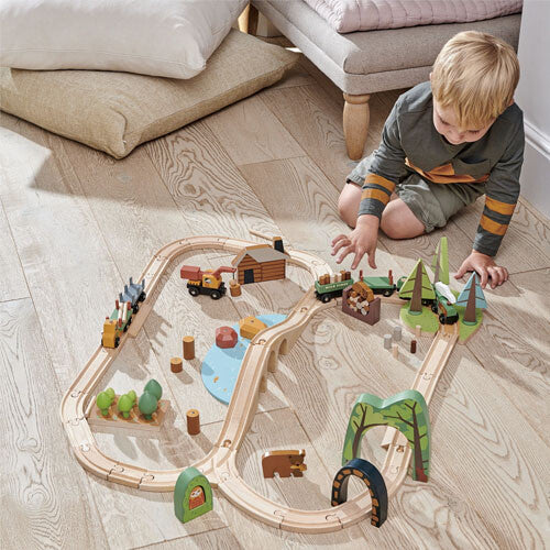 Tender leaf toys treinbaan dennenbos