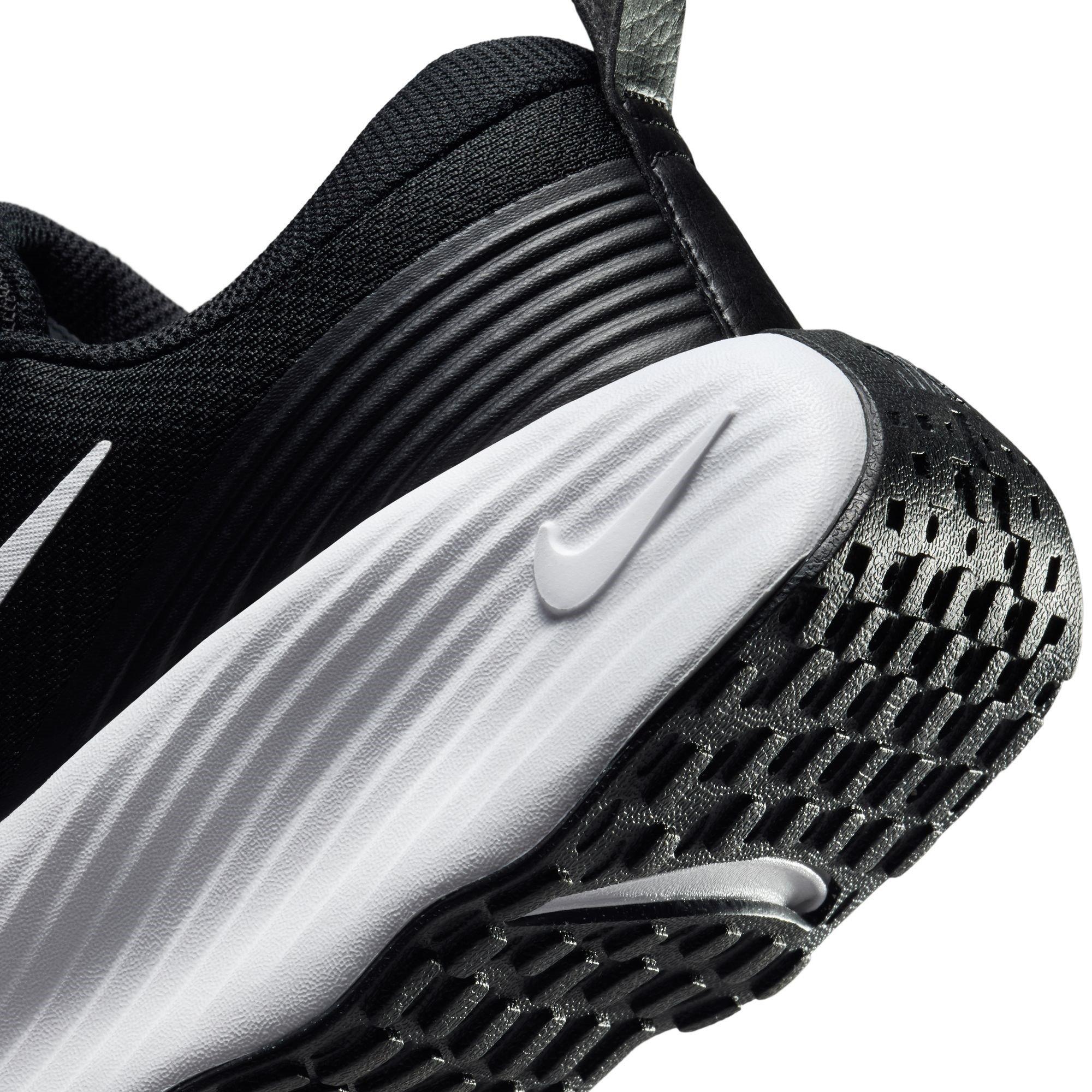 Nike Promina