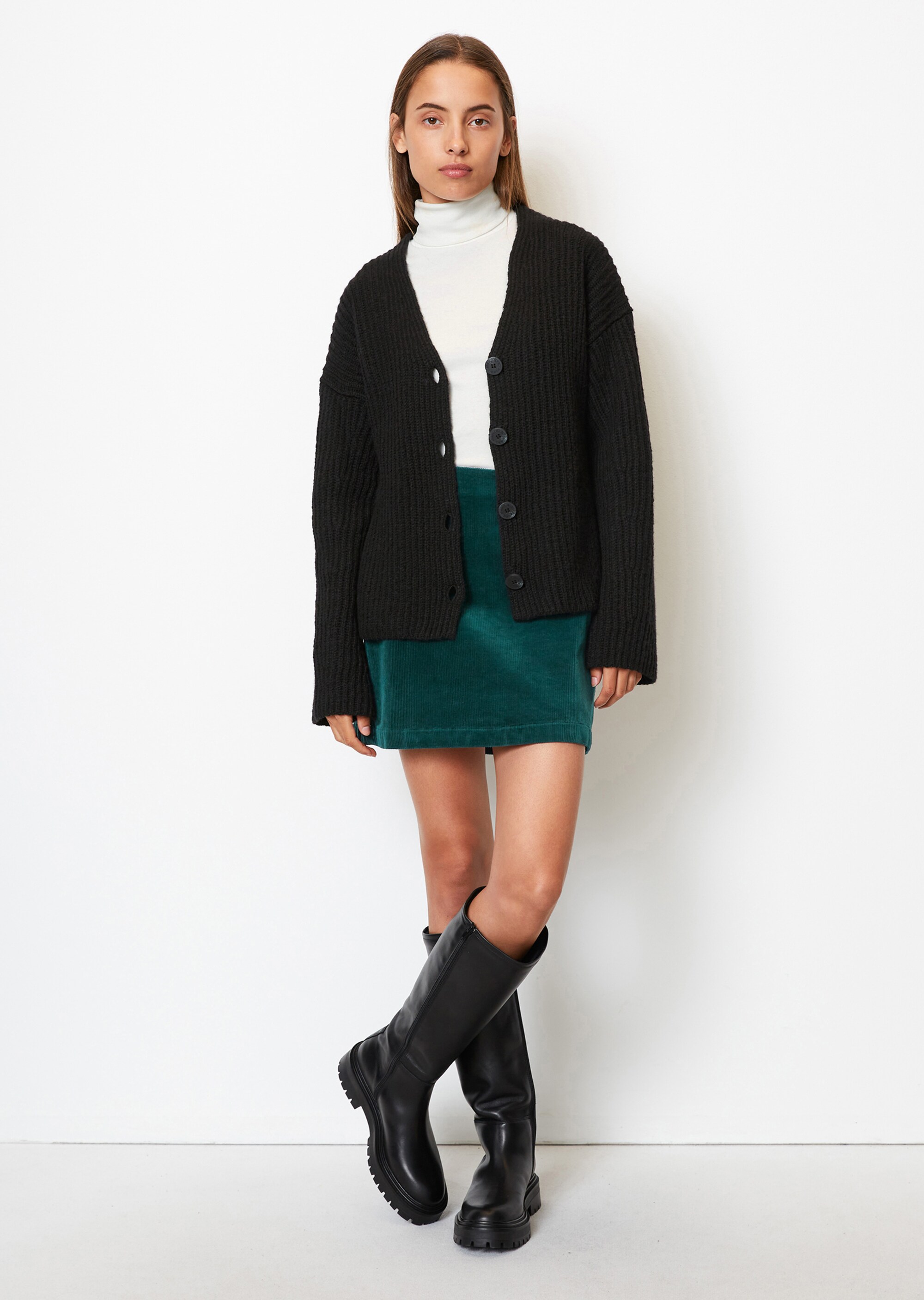V-Neck-Cardigan relaxed aus softem Schurwolle-Mix
