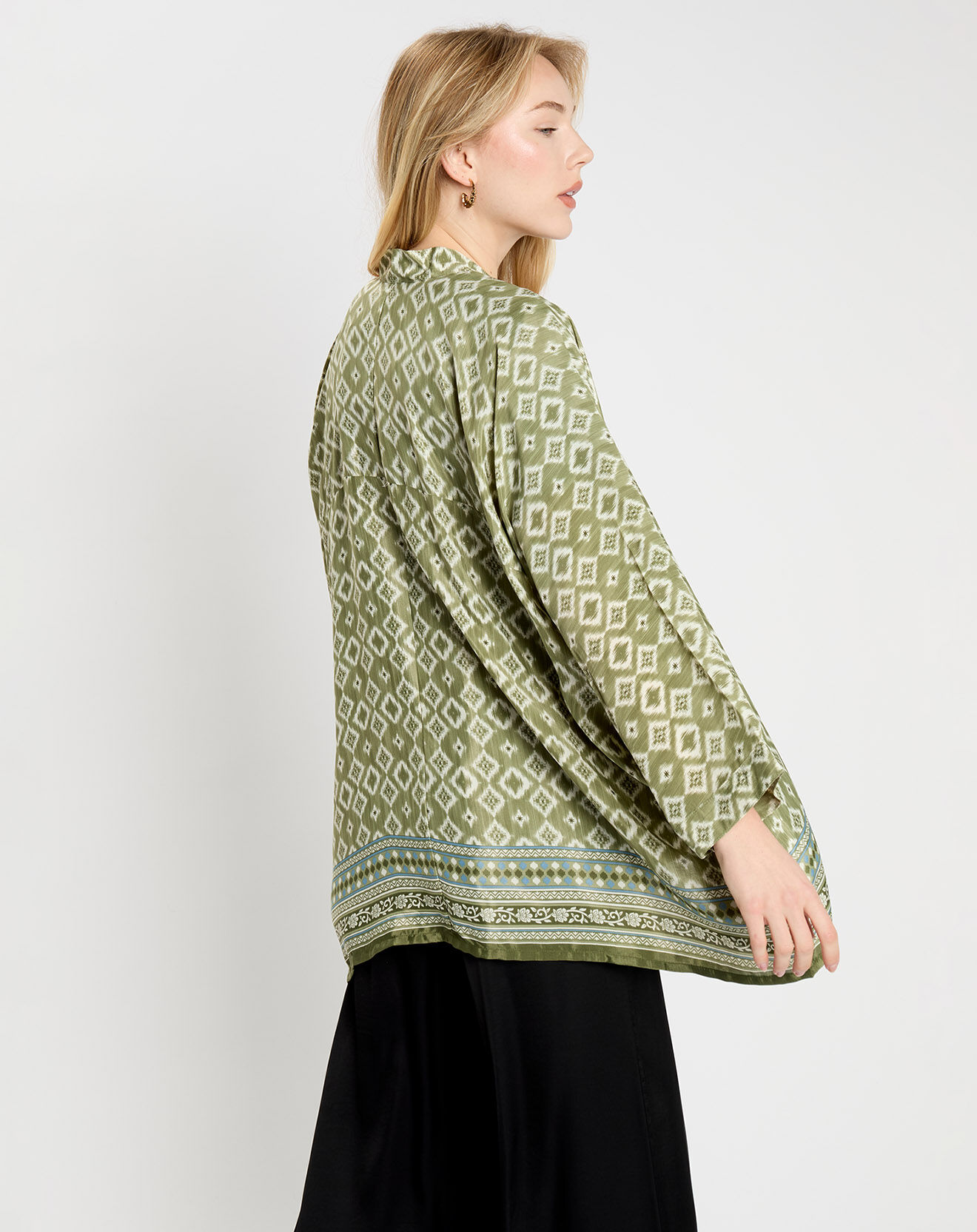 Lauren Vidal Kimono en Soie mélangée Sasha imprimé vert