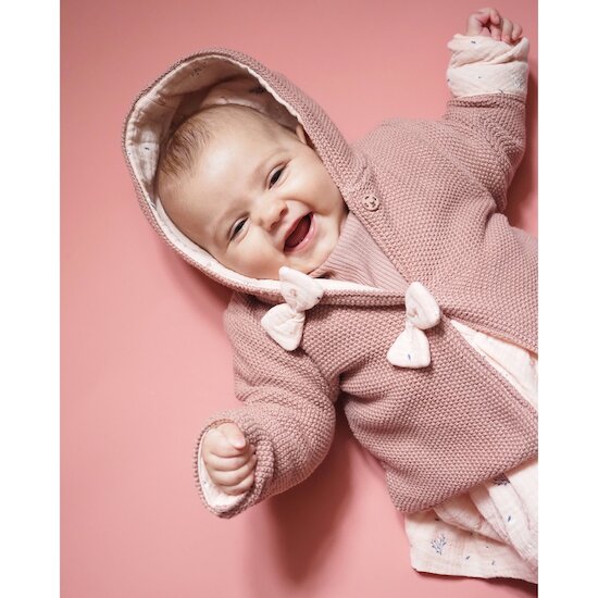 Mon écureuil chou Veste en tricot à capuche   Brown        de               Marèse