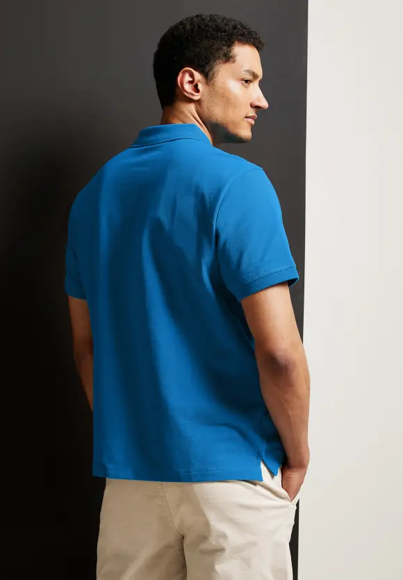 Poloshirt in Piqueé - laguna blue