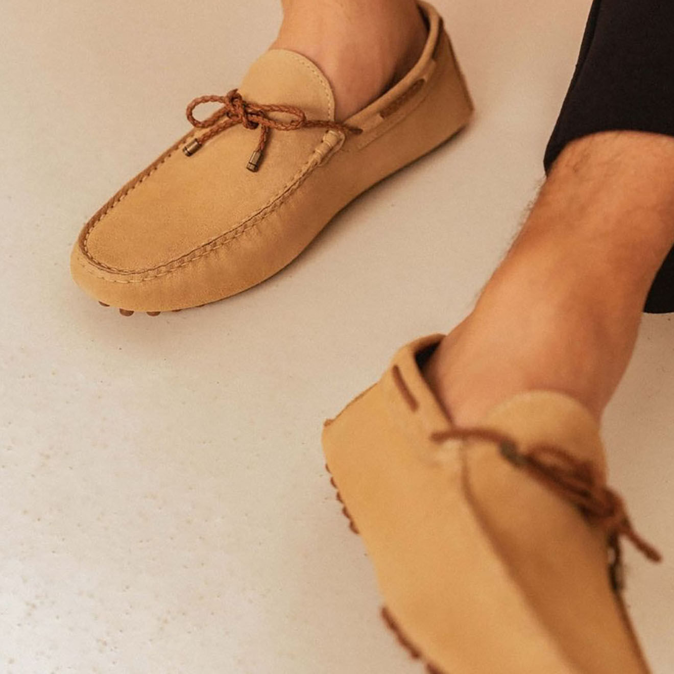 Bobbies Mocassins en Velours de Cuir Llyod beiges