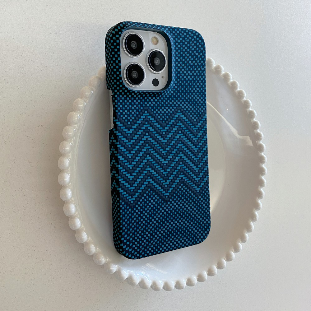 iPhone 15 Pro Hardcase Hülle im Carbon Look - Blue Wave