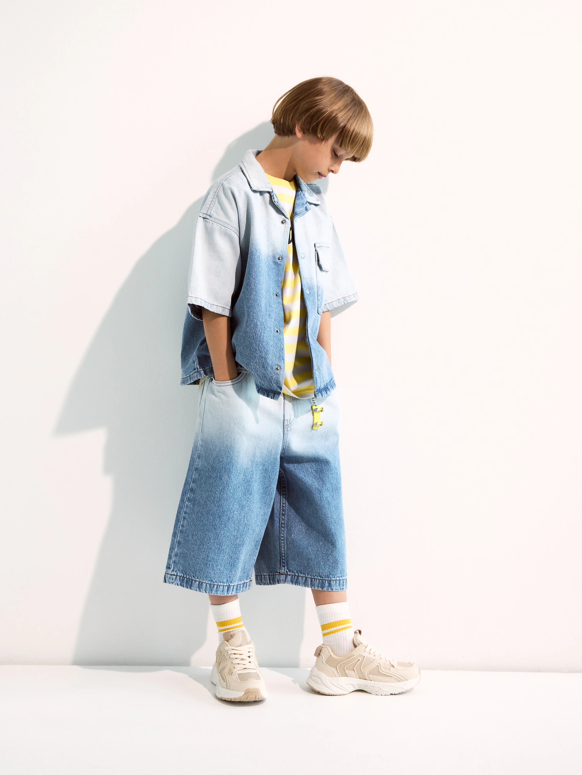 Denim-Shorts mit Schlüsselanhänger
