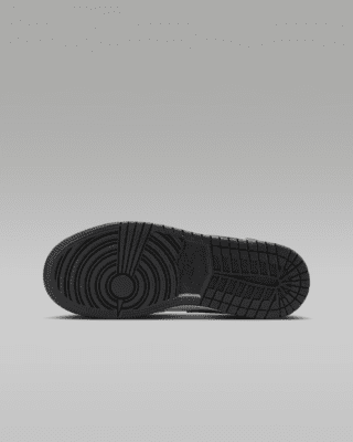 Air Jordan 1 Mid Older Kids' Shoes