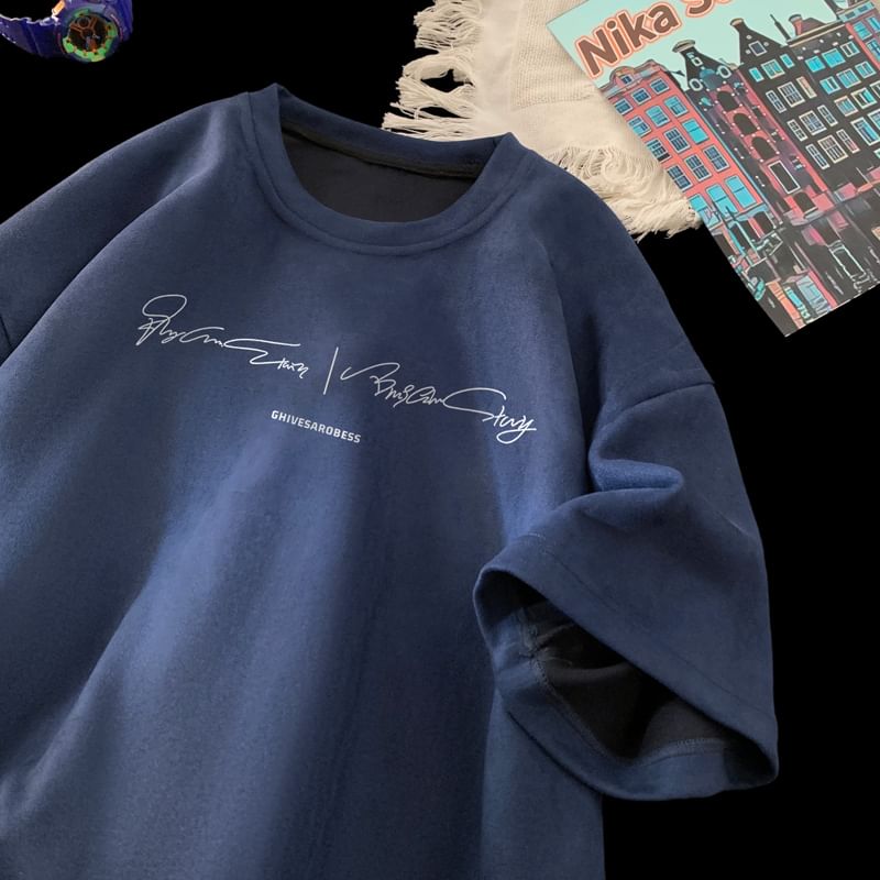 fluffush - T-shirt met korte mouwen, ronde hals en letterprint van imitatiesuède
