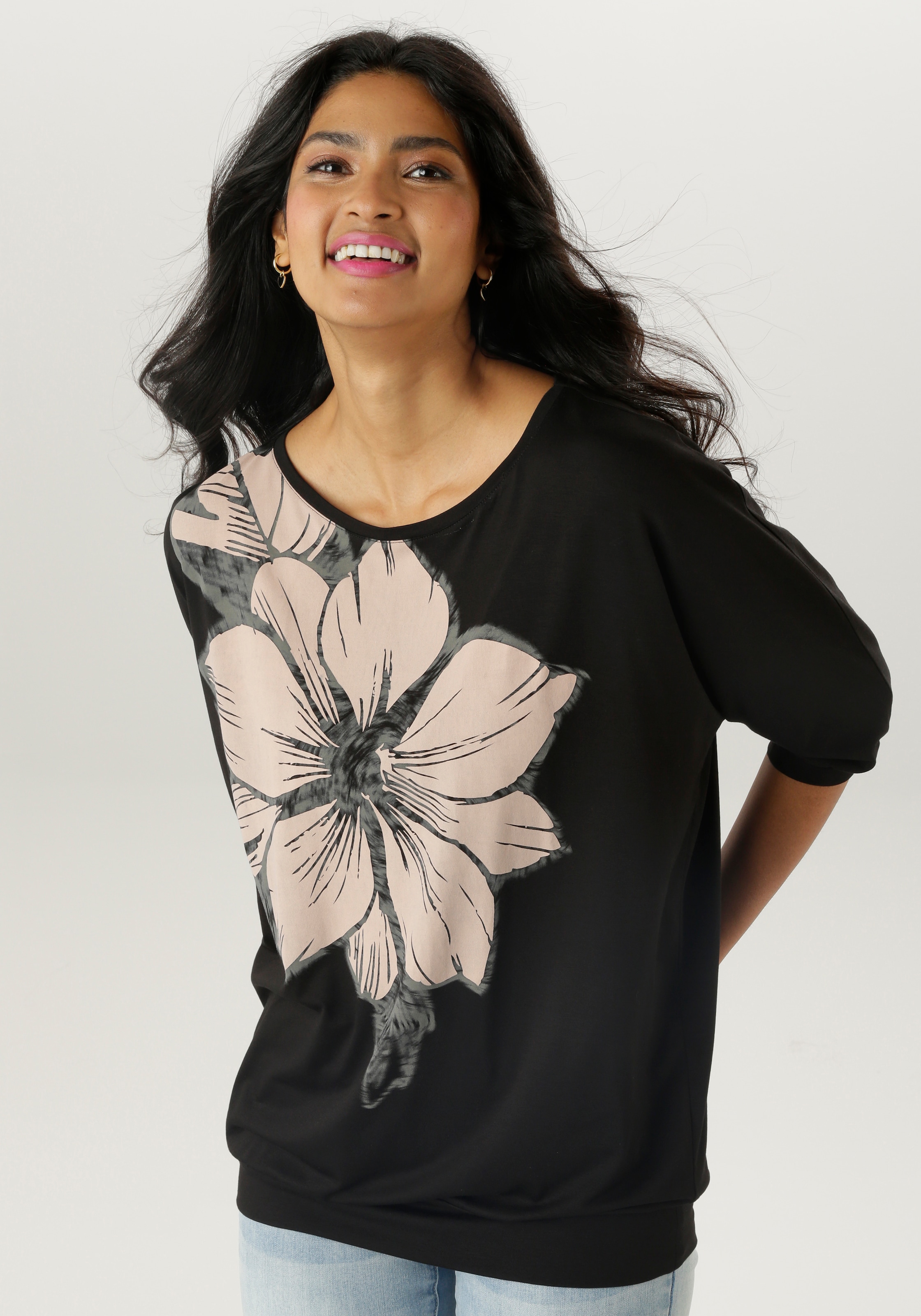 Aniston SELECTED Fledermausshirt , mit grossem Front-Blumendruck