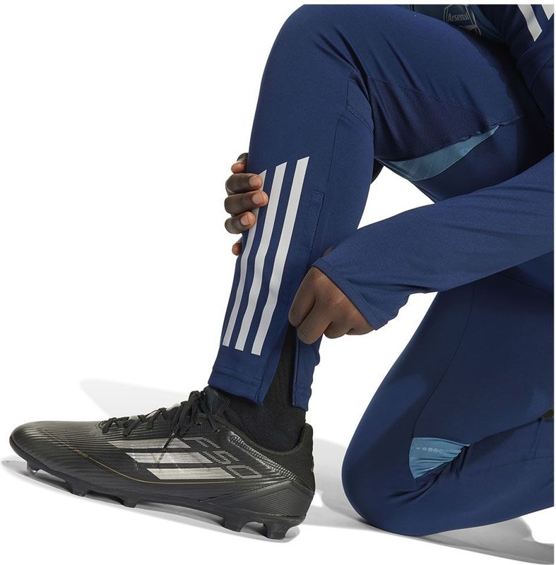 adidas - Arsenal - Trainingsbroek - Donkerblauw - 100% Gerecycled Polyester