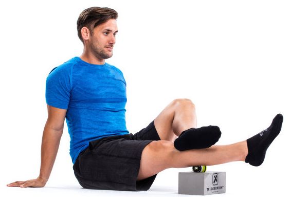 Balle massage MB1  10 cm  mousse multi-densité  soulage muscles efficacement