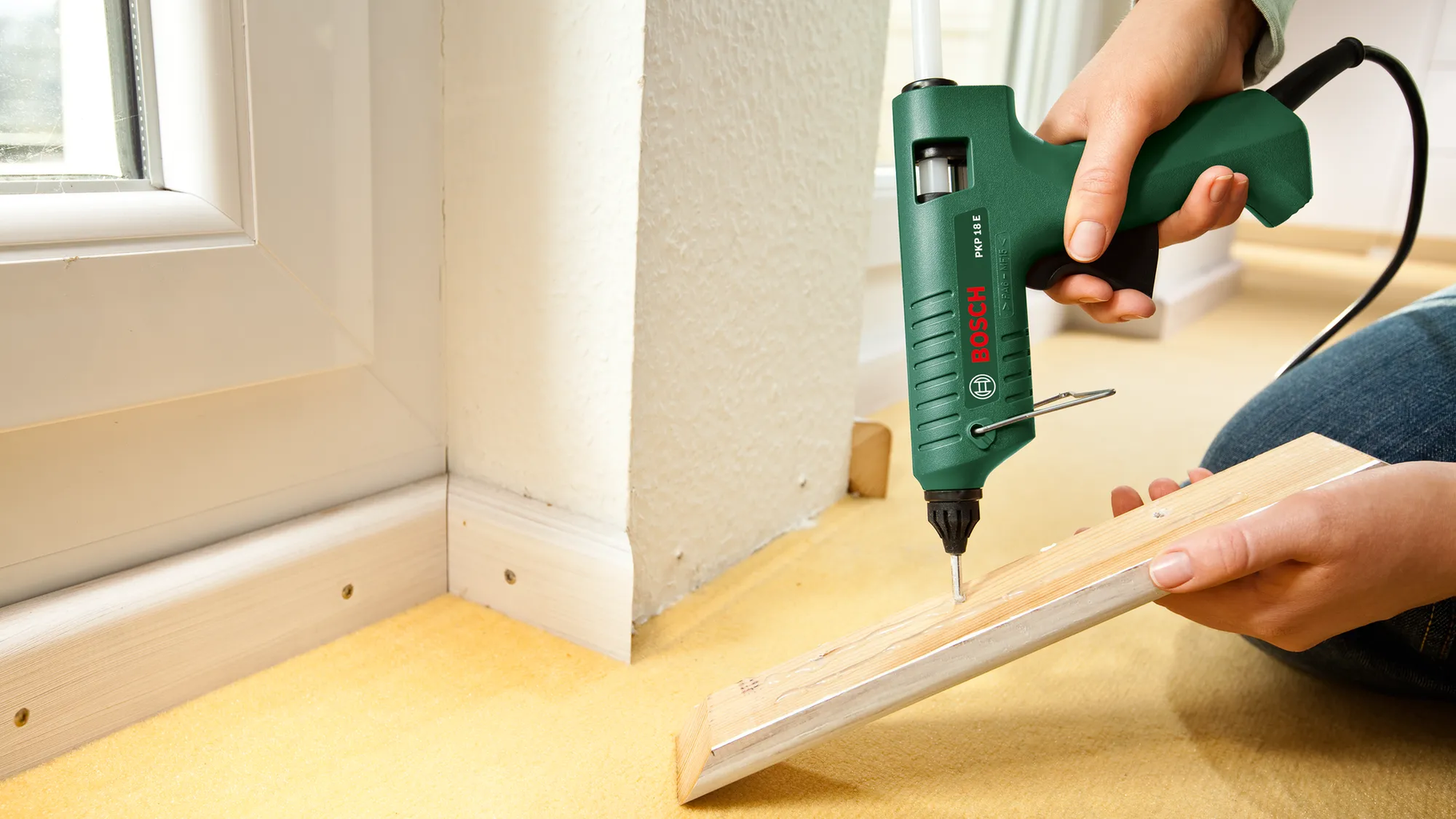 Bosch Home & Garden  Heißklebepistole PKP 18 E, 18 E    Klebepistole mit gleichmäßigem Kleberfluss