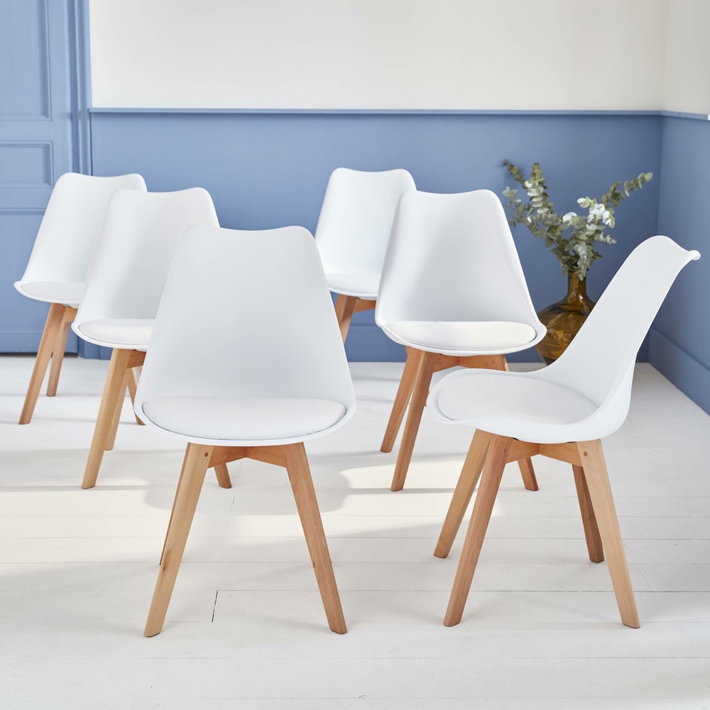Lot de 6 chaises scandinaves. Pieds bois de hêtre. Chaises 1 place. Blancs