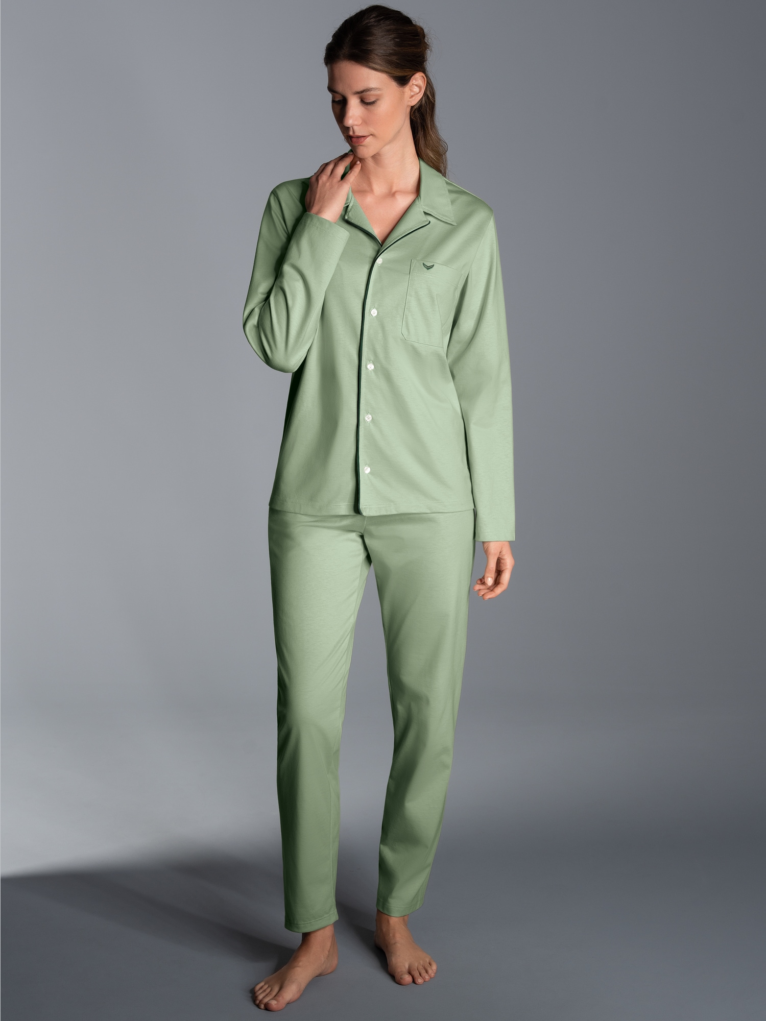 Schicker Schlafanzug mit elegantem Kragen und Knopfleiste Green tea