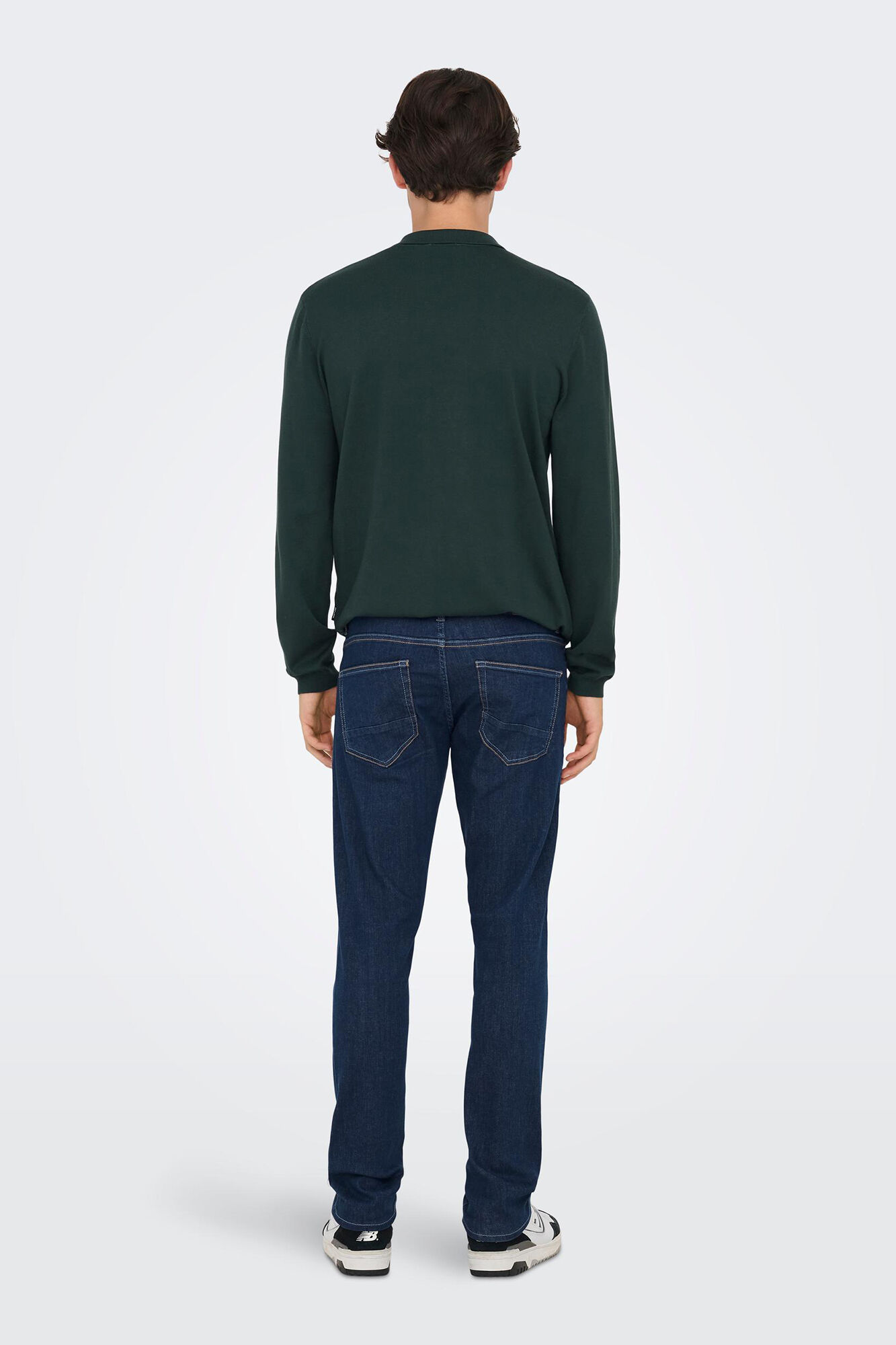 calça jeans de corte justo