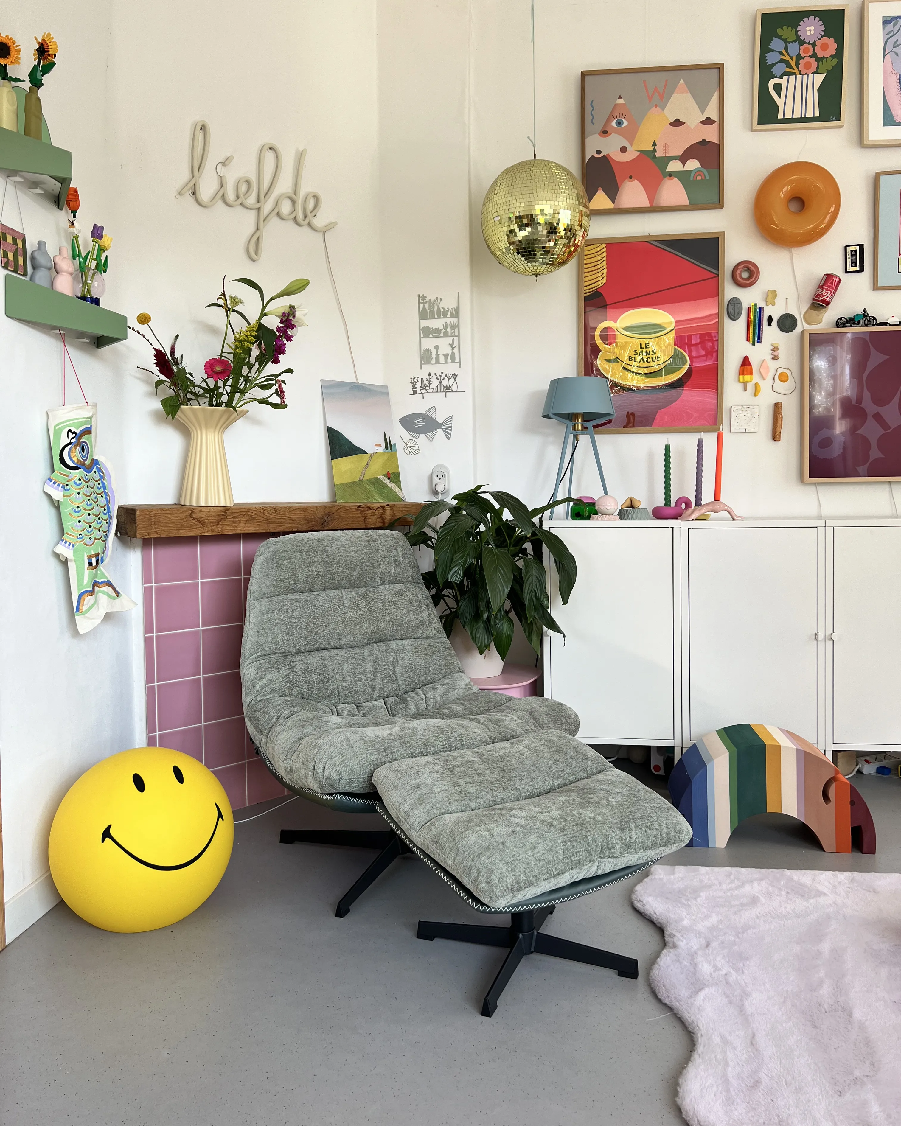 Draaifauteuil TOVIK met voetenbank Chenille Lichtgroen
