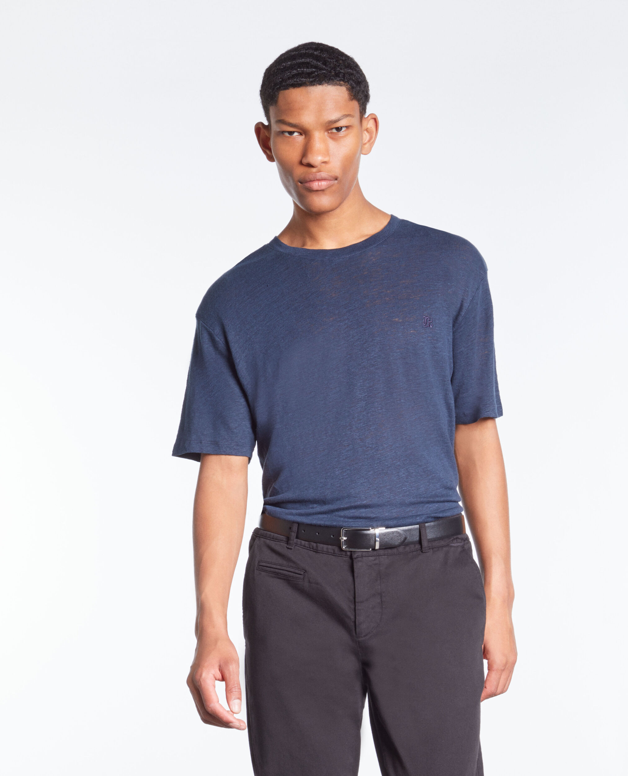 T-shirt bleu marine en lin avec blason