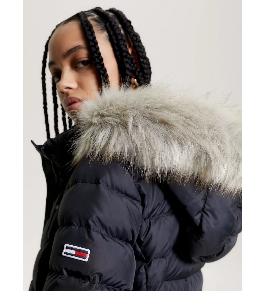 Casaco de penas Tommy Jeans Essential com capuz, preto