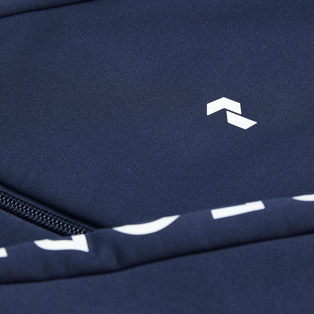 Peak Performance  Rider Zip Jacket