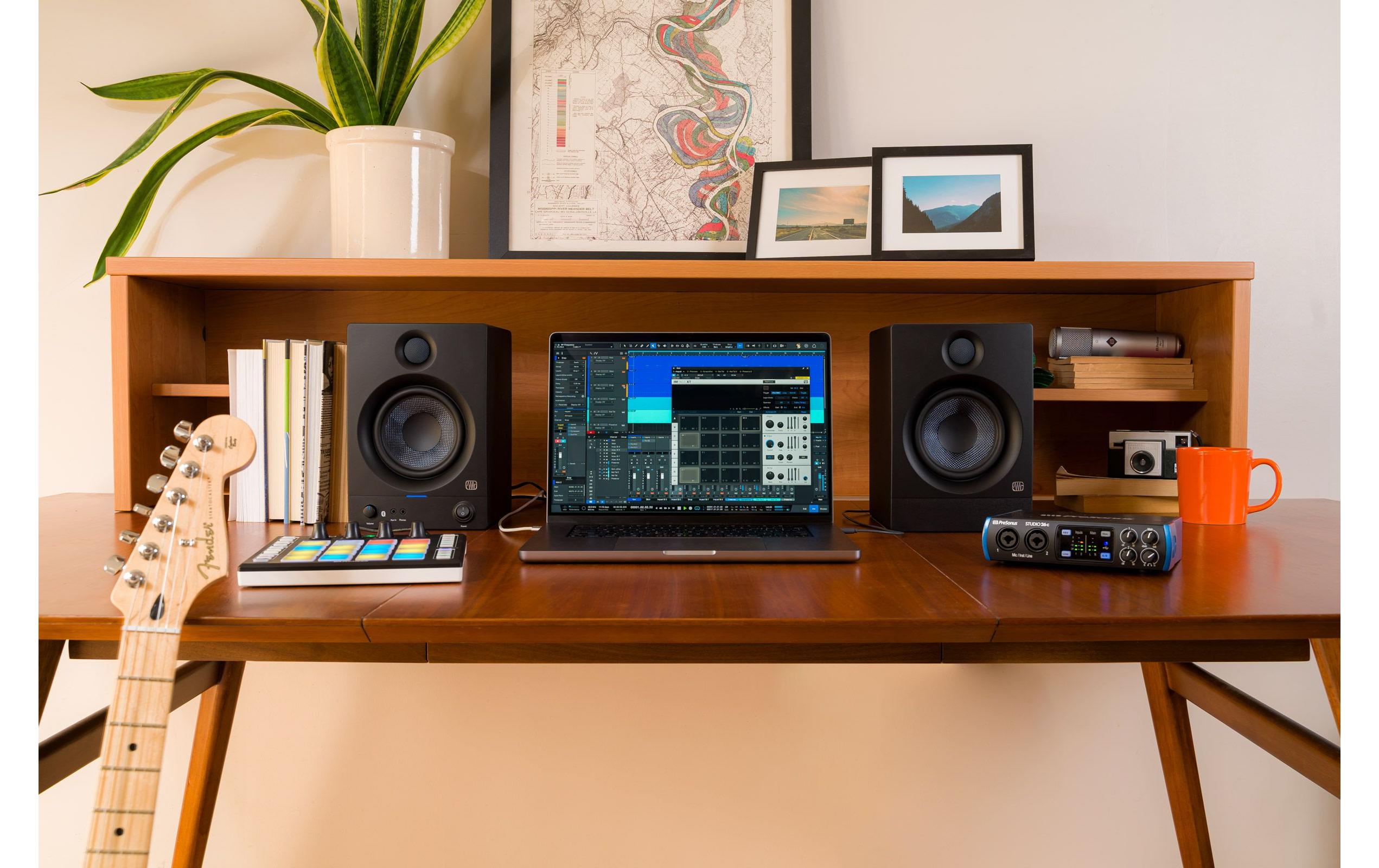 Studiomonitore Eris 5 BT (2 Gen.) Schwarz<br>Aktive 5-Zoll-Referenzmonitore mit Bluetooth