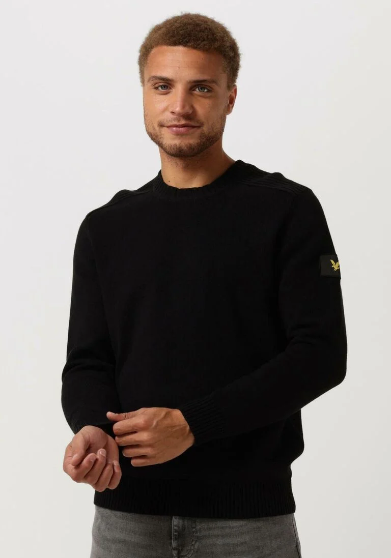 LYLE & SCOTT zwarte lyle & scott trui shoulder detail crew neck knit