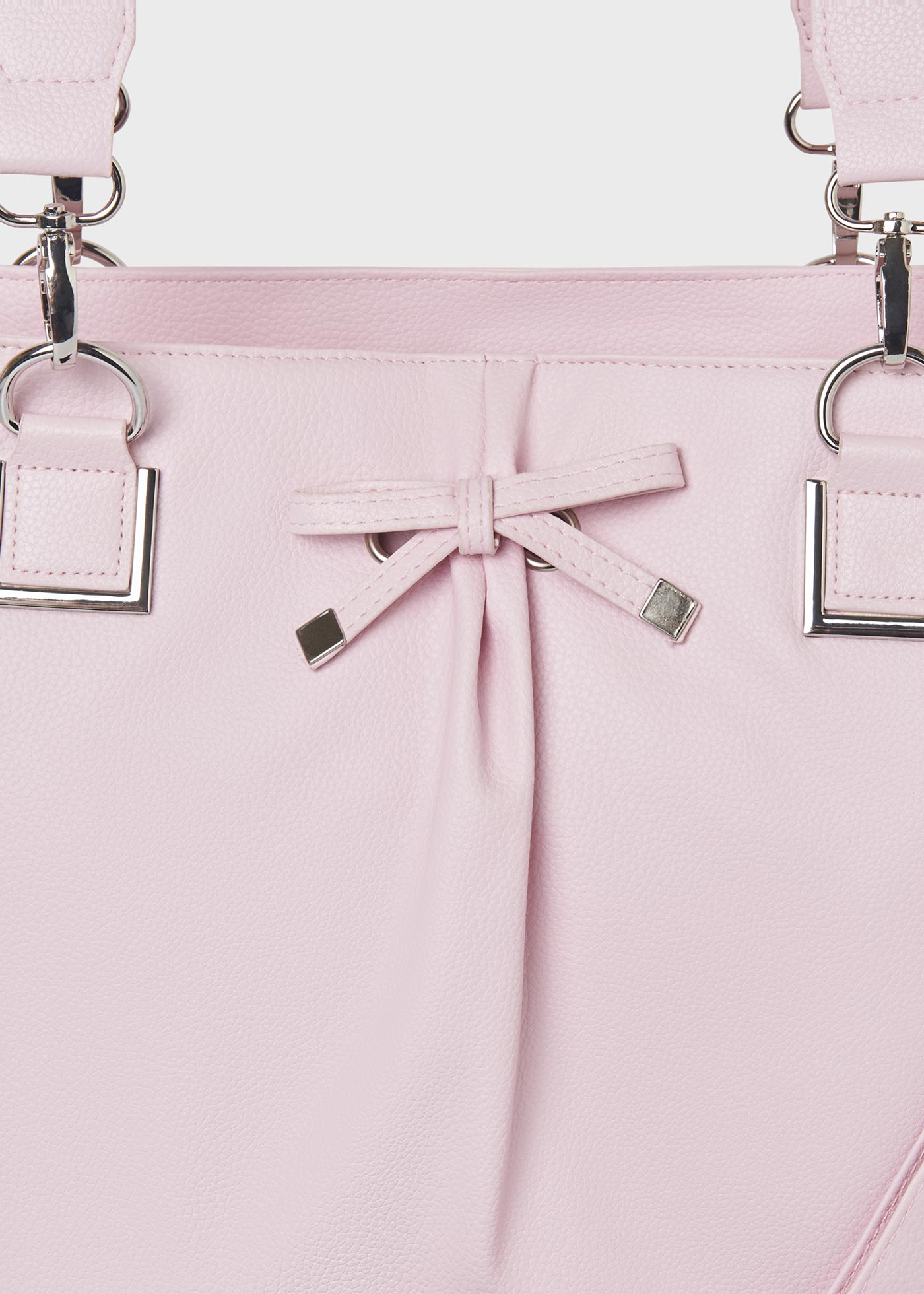 Detalhe da bolsa de maternidade/cesta de pão
