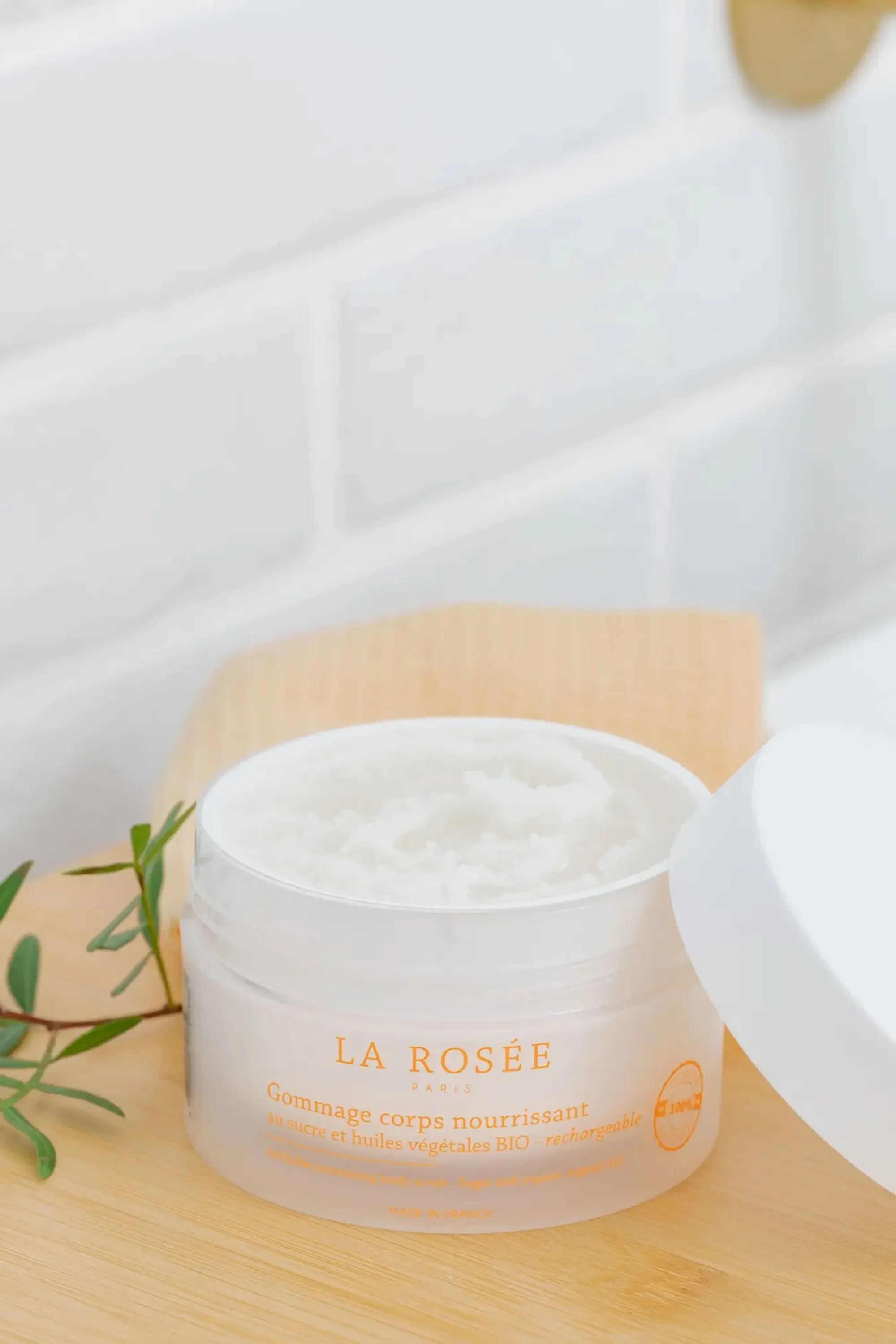 La Rosée Gommage corps nourrissant rechargeable au sucre et aux huiles végétales BIO-200 g