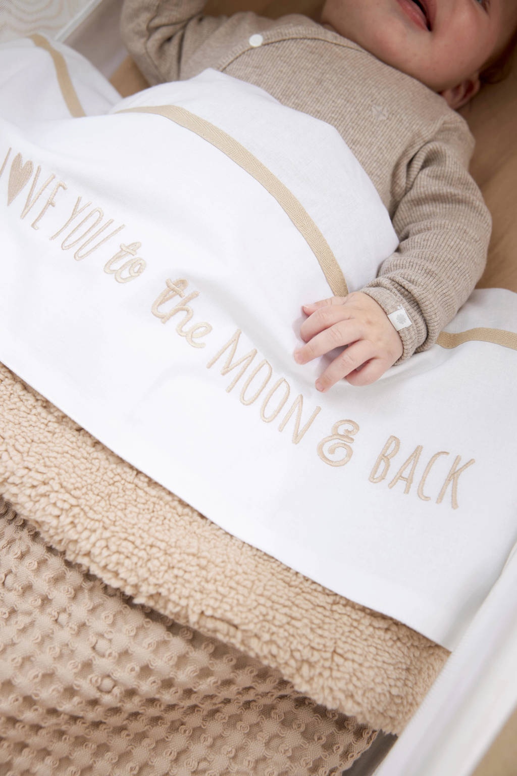 baby wieglaken 'Love you to the moon & back' sand