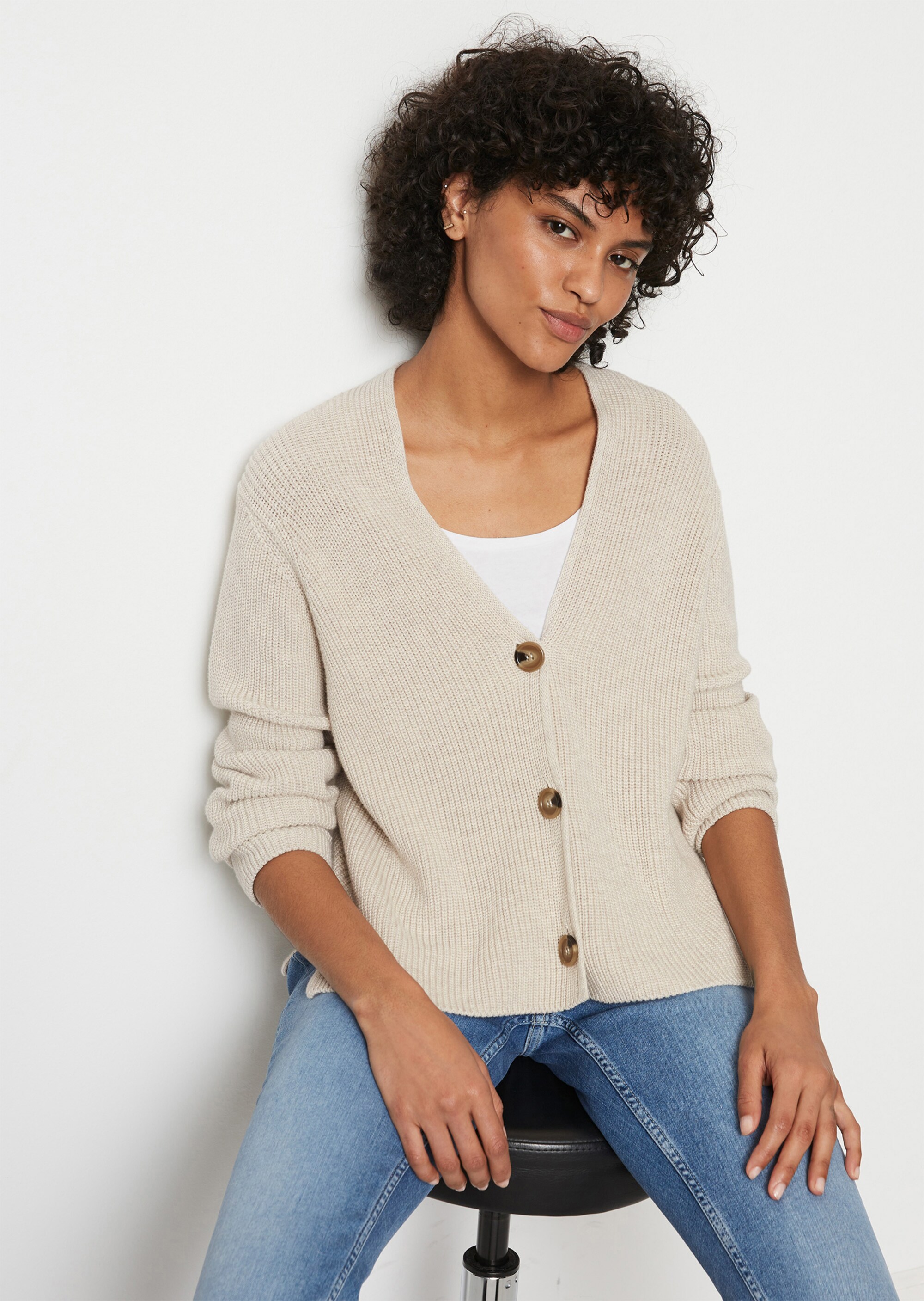 V-Neck-Cardigan relaxed cropped aus Heavy-Weight-Organic-Cotton