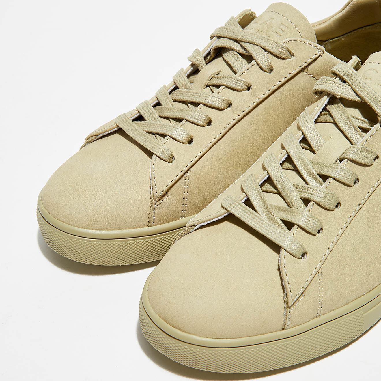 Clae Baskets en Cuir Bradley vertes
